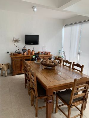 Image 12 - 876560
