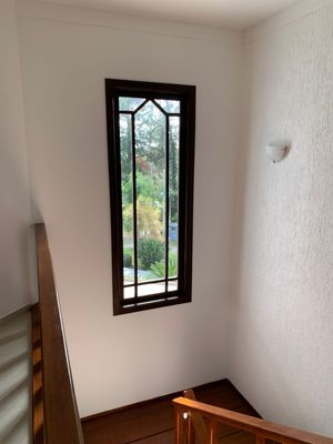 Image 19 - 876560