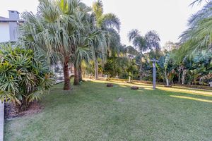 Image 35 - 876560