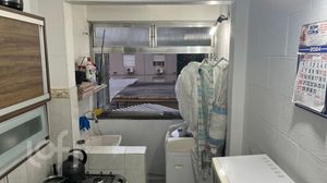 Image 21 - 876562
