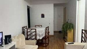 Image 4 - 876562