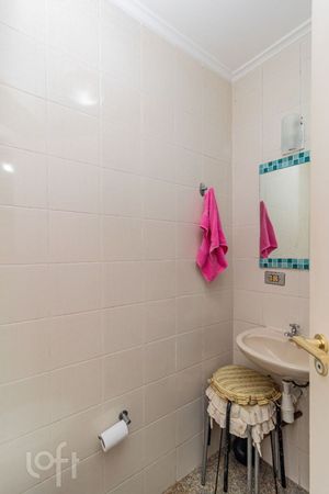 Image 22 - 876566