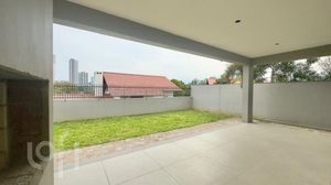 Image 15 - 876572