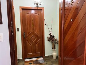 Image 17 - 876573
