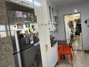 Image 14 - 876573