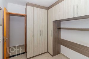 Image 9 - 876577