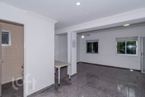 Image 30 - 876577
