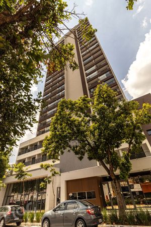 Image 11 - 876582