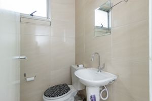 Image 15 - 876594