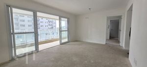 Image 15 - 876599