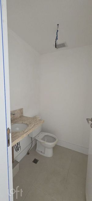 Image 23 - 876599