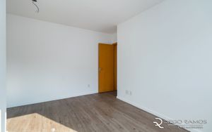 Image 8 - 8766