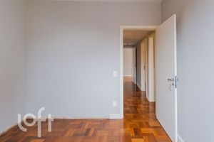Image 7 - 876600