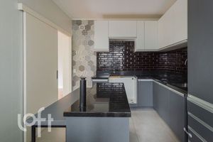 Image 4 - 876600