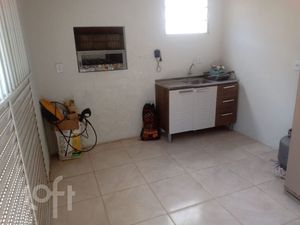 Image 6 - 876609