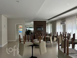 Image 17 - 876621