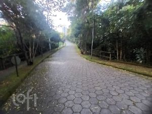 Image 60 - 876622