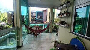 Image 17 - 876622