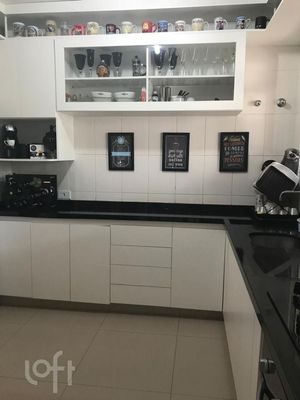 Image 14 - 876623