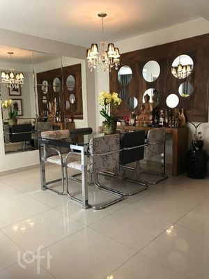 Image 10 - 876623