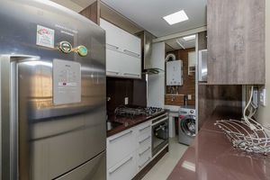 Image 22 - 876624