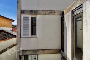 Image 21 - 876626