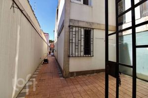 Image 28 - 876626
