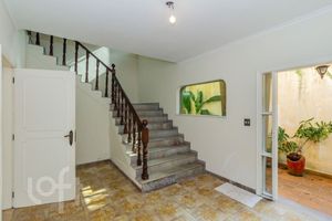 Image 21 - 876627