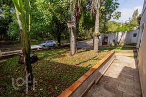 Image 7 - 876627