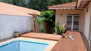 Image 8 - 876627