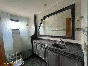Image 8 - 876628