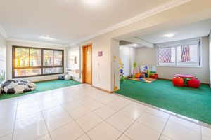 Image 9 - 876629