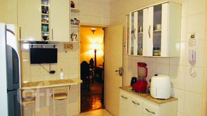 Image 4 - 876630