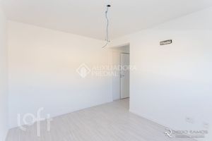 Image 16 - 876637