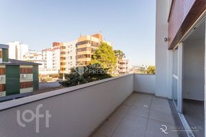 Image 8 - 876637