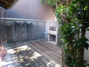 Image 30 - 876640