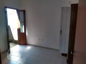 Image 39 - 876640
