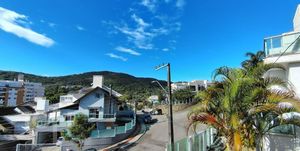 Image 9 - 876647