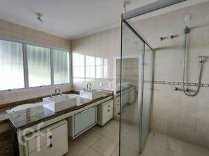 Image 11 - 876647