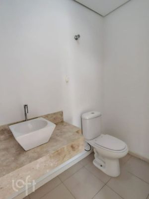Image 6 - 876647