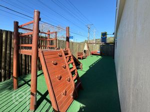 Image 2 - 876649