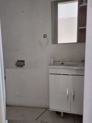 Image 3 - 876651