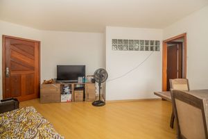 Image 3 - 876657