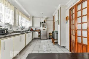 Image 23 - 876660