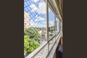 Image 11 - 876660