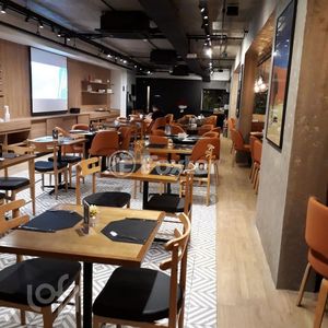 Image 13 - 876661