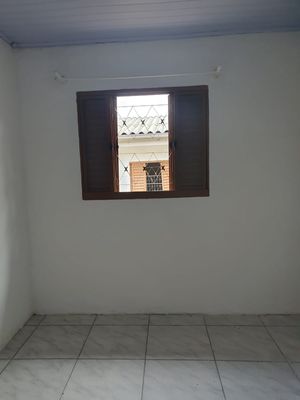 Image 1 - 876679