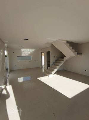 Image 21 - 876682