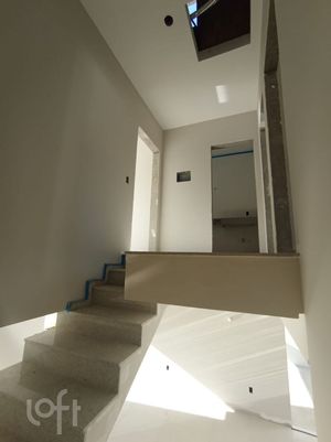 Image 22 - 876682