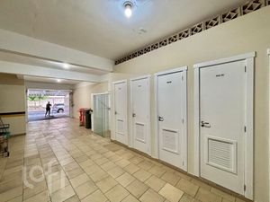 Image 11 - 876688
